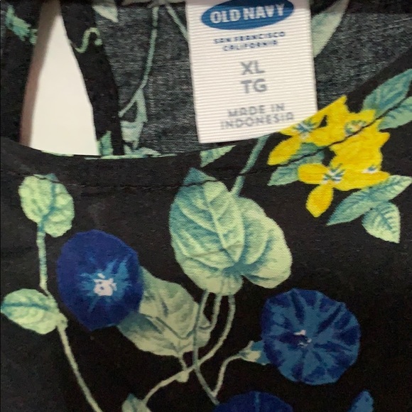 Top - Picture 4 of 5